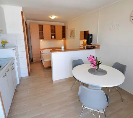 Zlatko Appartement *