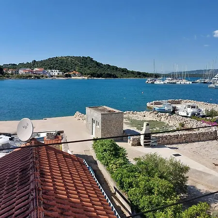 Appartement Zlatko Betina (Sibenik-Knin)