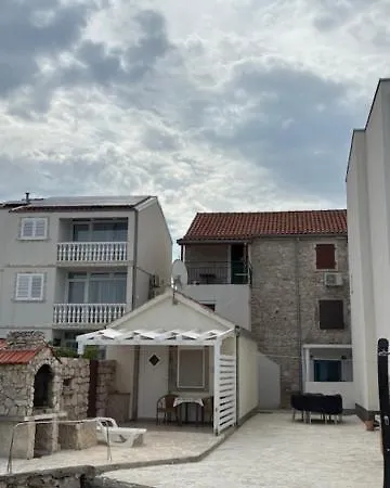 Zlatko * Betina (Sibenik-Knin)